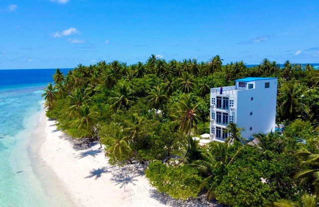 VIVA Beach Maldives