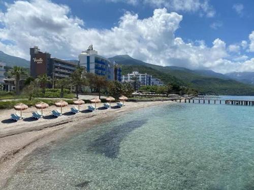 Vivelle Beach Hotel