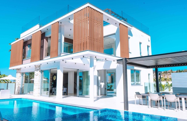 Vivo Mare 6 Bedroom Villas