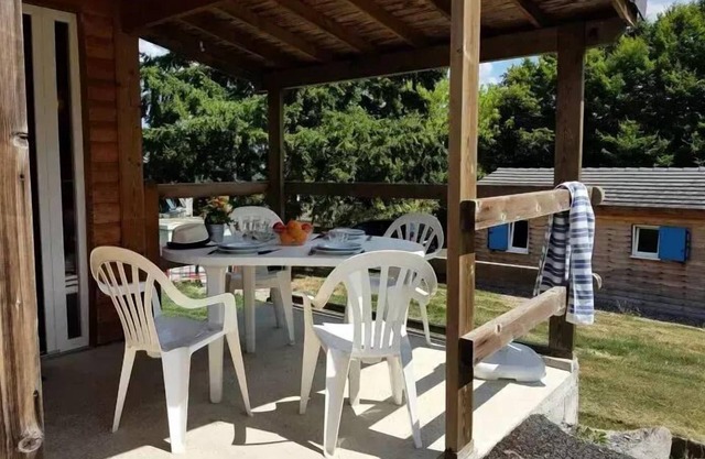 VVF Lac d'Eguzon * - 3 Room Gite 5 People 1 baby