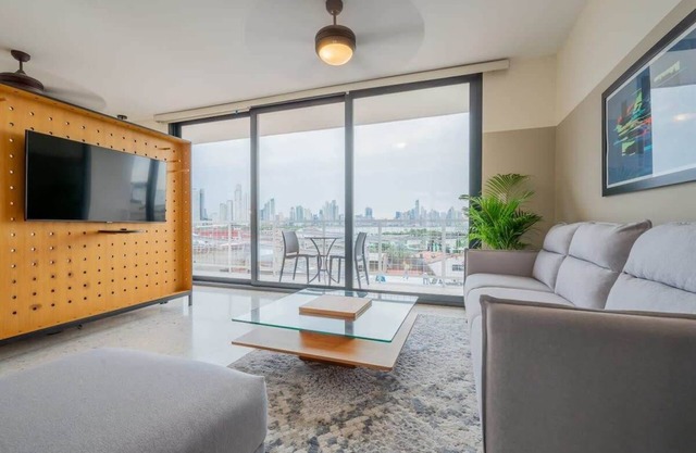 w* | Authentic 1BR in Casco Antiguo