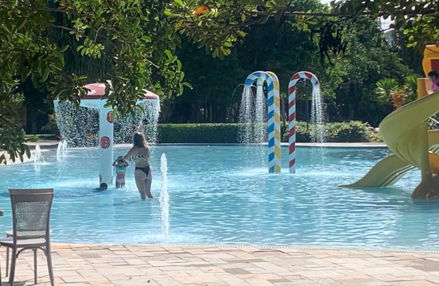 Wonderful apartment with swimming pool