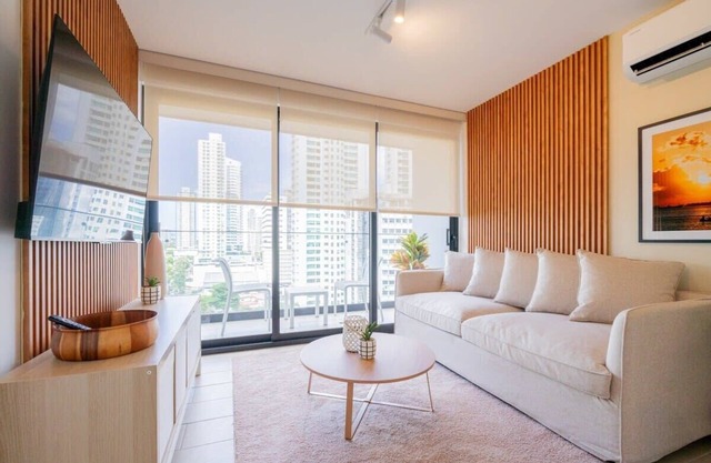 w* | Eye-Catching 1BR in San Francisco