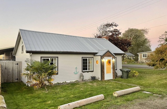 Waddle on Inn-Ocean Park Cottage