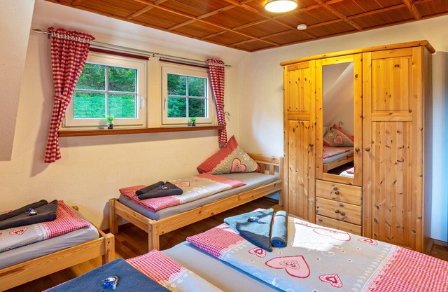 Waldblick holiday apartment, 75sqm, 2 bedrooms, max. 8 people (6 adults)