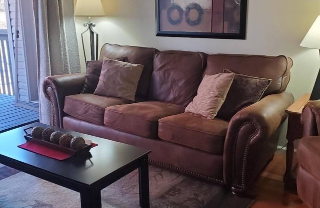 Walk-In Shower/Kings/CLEAN/Indoor&Outdoor Pools/Golf course view 10thFairway