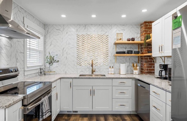 Walk to BSU & Downtown-Modern