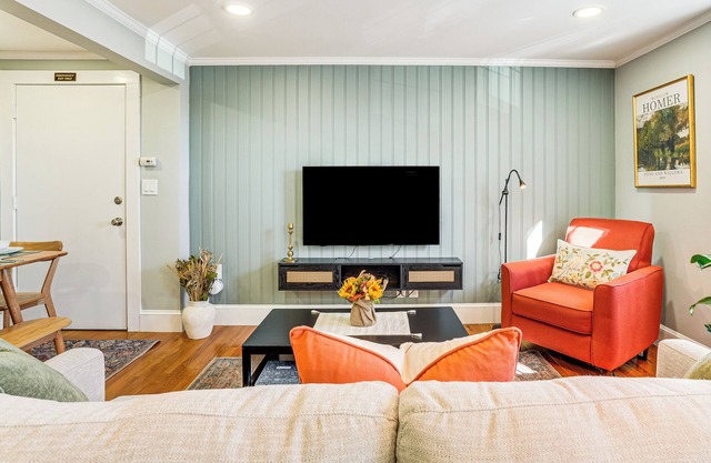 Walk to Constitution Beach: Mid-Century Boston Gem