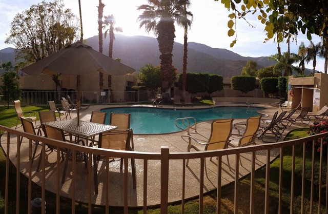 Walk To Downtown From Magical Oasis