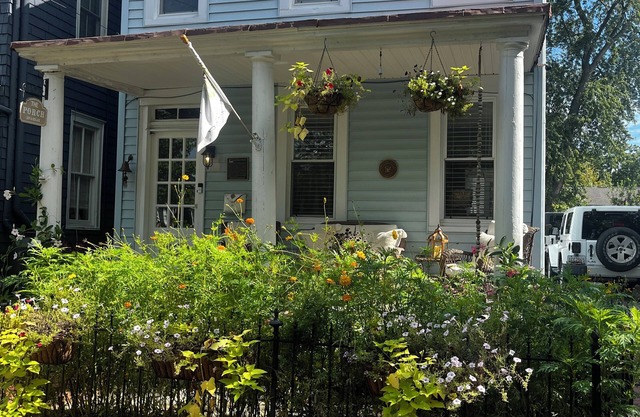 Walk to Everything - Historic Art’s District