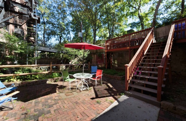 Walk to Fenway, Longwood Medical, Large Pvt Room