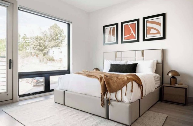 Walk to Gameday | Jefferson Park Condo | Tesoro