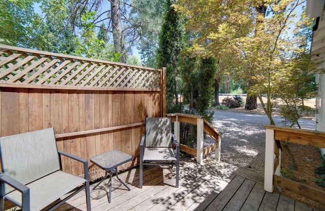 Walk to Golf Course: Cobb Mountain Nature Escape