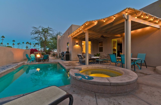 Walk to OldTown Close! 25%-off 7 nights - King Beds - Pool/Spa 3br# 066781