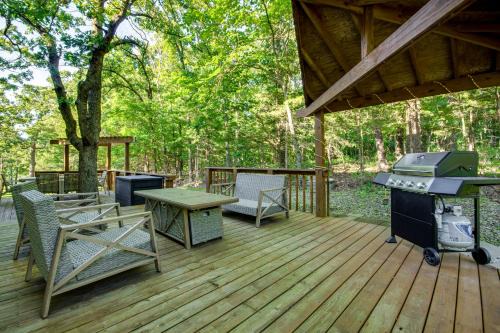 Walk to Pomme de Terre Lake Pet-Friendly Escape