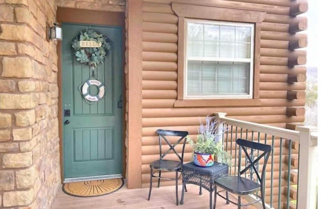 Walk to Table Rock Lake/SDC Fireworks View!