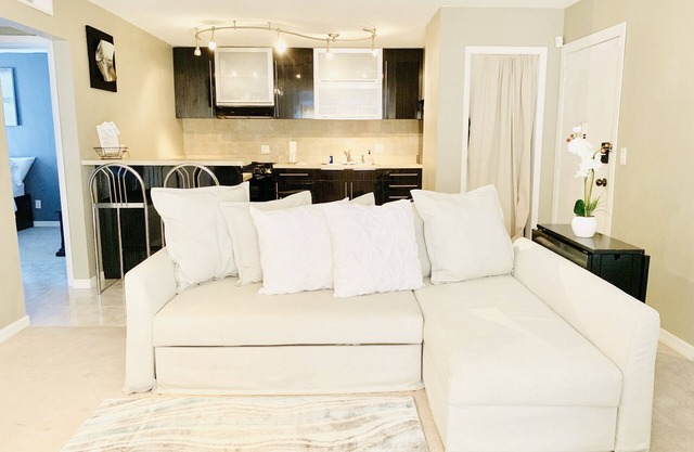 Walk to VA, University of Florida, & Shands at UF