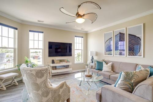 Walkable Condo with Drawbridge Views in Cambridge