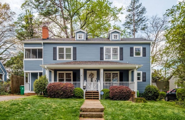 Walking distance to restaurants, breweries and bars!