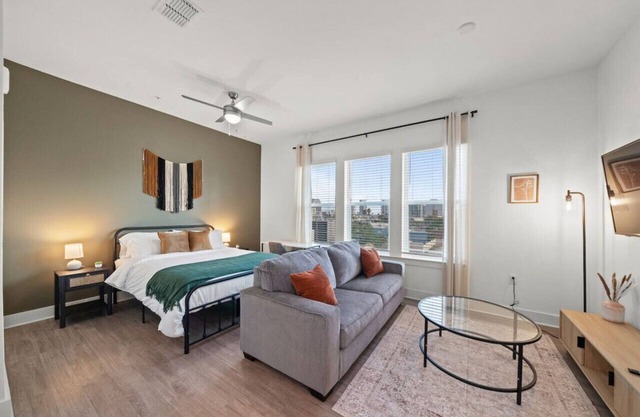 Warm, inviting studio | Location! | Free Parking!