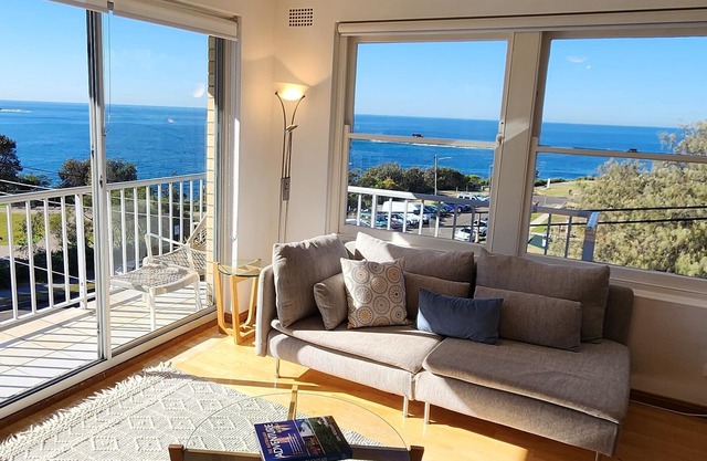 Watch The Sunrise Over Coogee | 2 Bedrooms + Garage