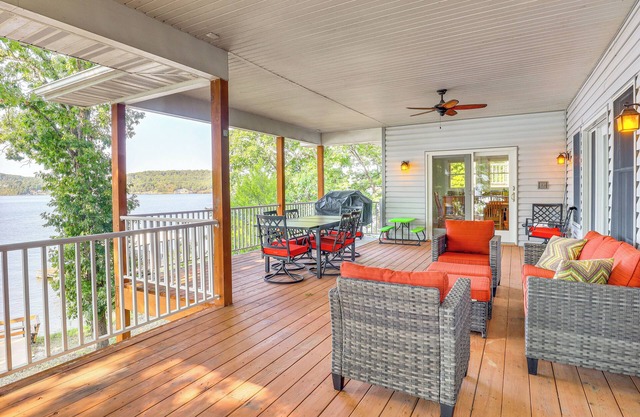 Water-View Deck! Family Home on Lake of the Ozarks