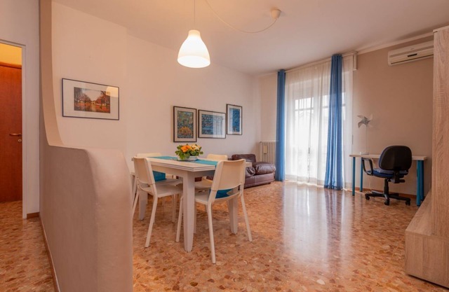 WATER - WHOLE APARTMENT 4 GUESTS