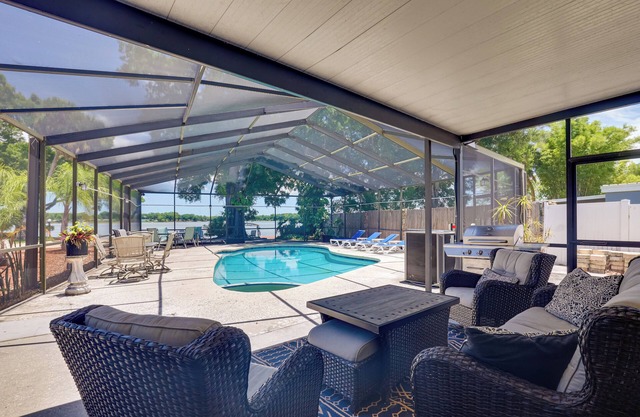 Waterfront Gem w/Pool, Dock & Lanai in Tampa!