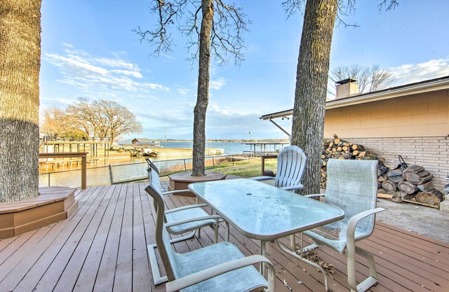 Waterfront Home w/Boat Dock in Gun Barrel City