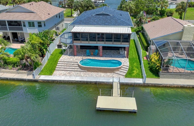 Waterfront Home/Heated Pool/Kayaks/Access to Golf