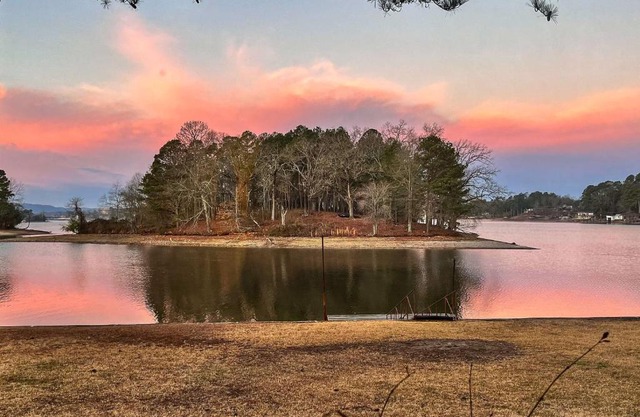 Waterfront Home with Dock Less Than 3 Mi to Oaklawn Racing!