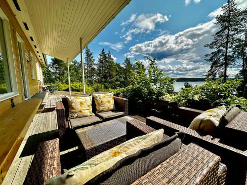 Waterfront house with sun all day