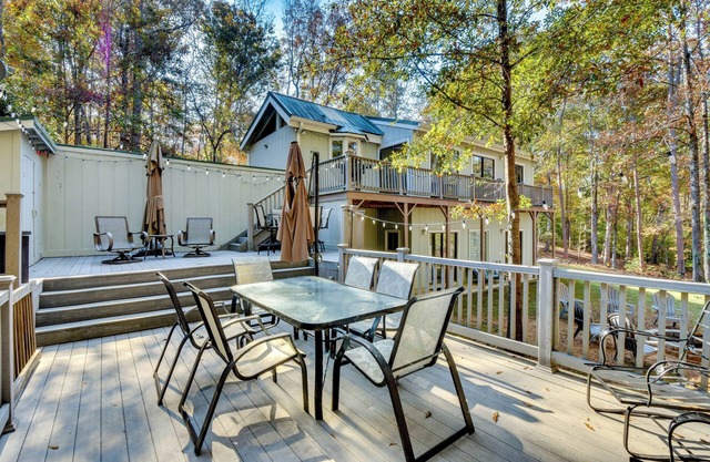 Waterfront Martin Home w/Fire Pit & Large Deck