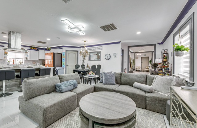 Waterfront Slidell Home w/Patio: 3 Mi to Beach!