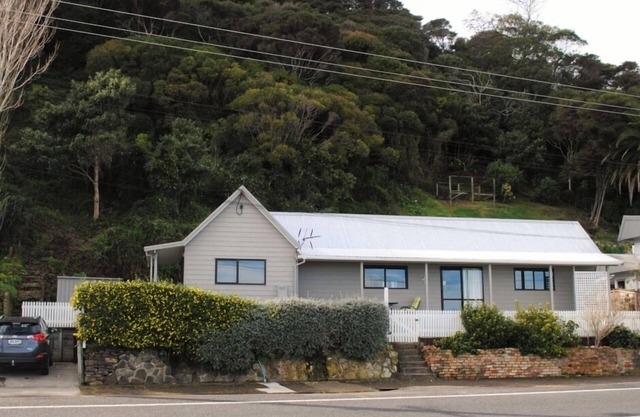 Waterfront, Stunning Sunsets and Great Location.