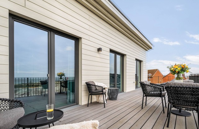 Waterfront Suite –Sea View, Ethanol Fireplace, Infrared Shower & Rooftop Terrace