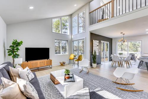 Waterfront Troy Home with Private Boat Dock!