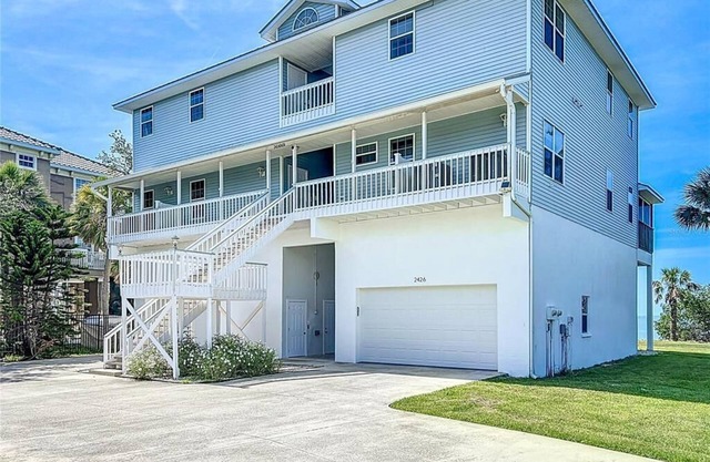 Waterfront Villa 3BD 2BA Townhome Side A Bring your Boat