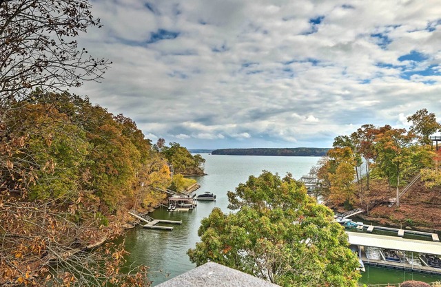 Waterfront Villa w/ Boat Slip & Lake Access