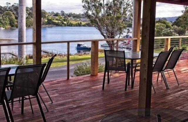 Waterside Unit 6 Mallacoota