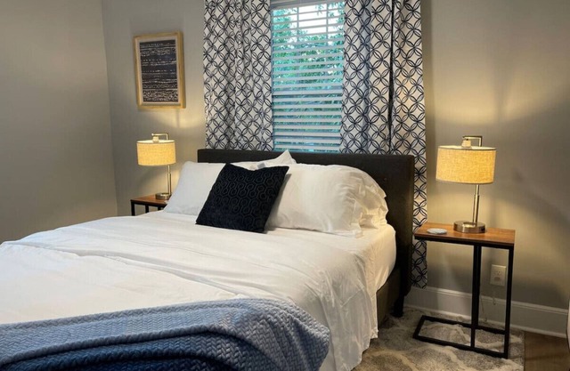 WECO - Relaxing Tree House C