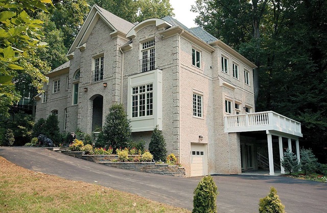Wedding Venue - Charming 1-bedroom apartment bucolic McLean Cable WiFi, No Steps