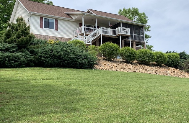 Wee Bit of Heaven Mountain View Escape