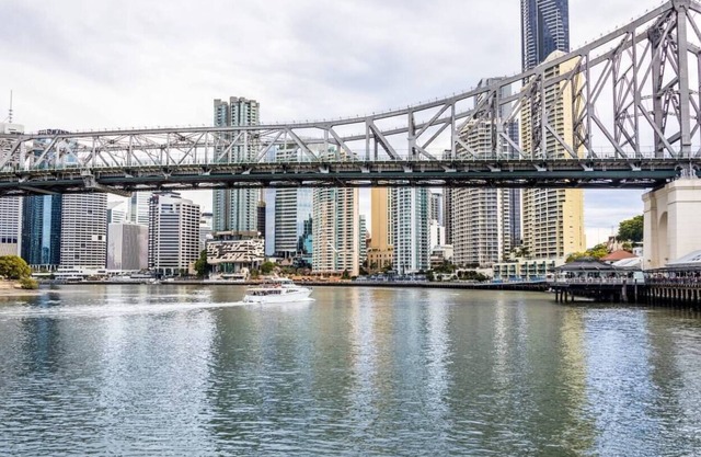 Welcome to our stunning 5-bed, 2-bath property in the beautiful Winston Hills!