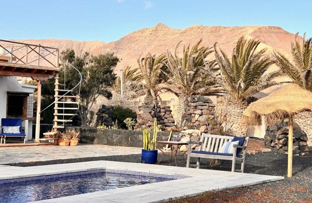 Welcome to Casa Simbi, a sun filled cottage sure to delight.