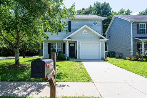 Welcome to Charlotte Nest!