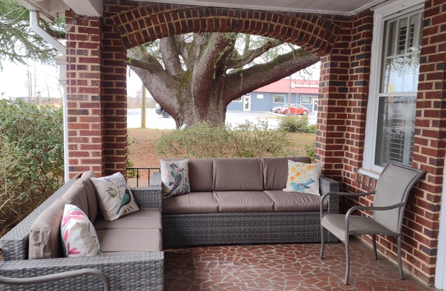 Welcome To Downtown Pickens close to Clemson and Lake Keowee