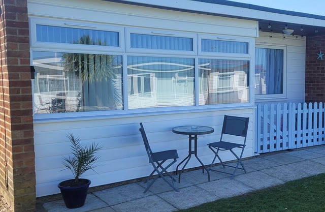 Welcome to our 2 bed chalet on the beautiful Norfolk sunrise coast.