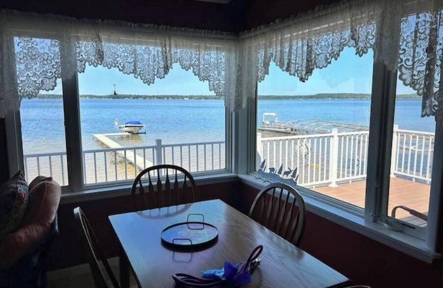 Welcome to our lake front retreat!