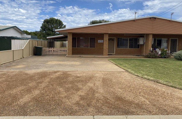 Welcome to Puggle Palace!